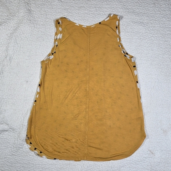LOFT Outlet Sleeveless Scoop Neck Yellow Lemon Print Tank Top - Picture 2 of 6